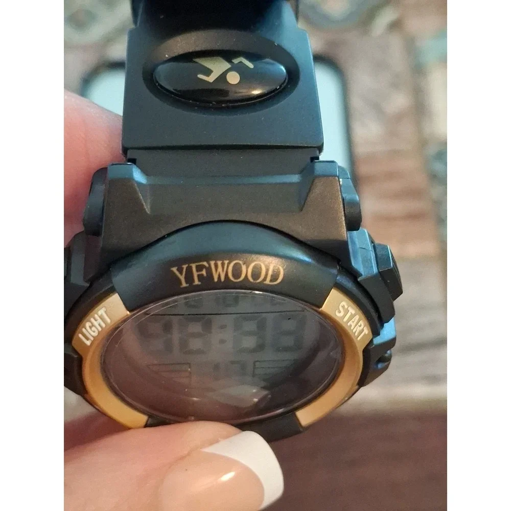 NIB YFWOOD Boys Digital Watch. Blk Silicone Band,Large #'s,Stopwatch,Alarm,Date.